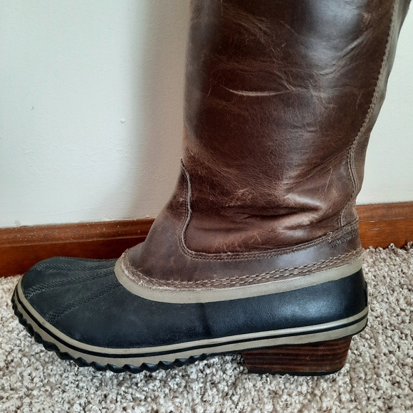 Sorel Brown and Black Combat Boots - Picture 4 of 15